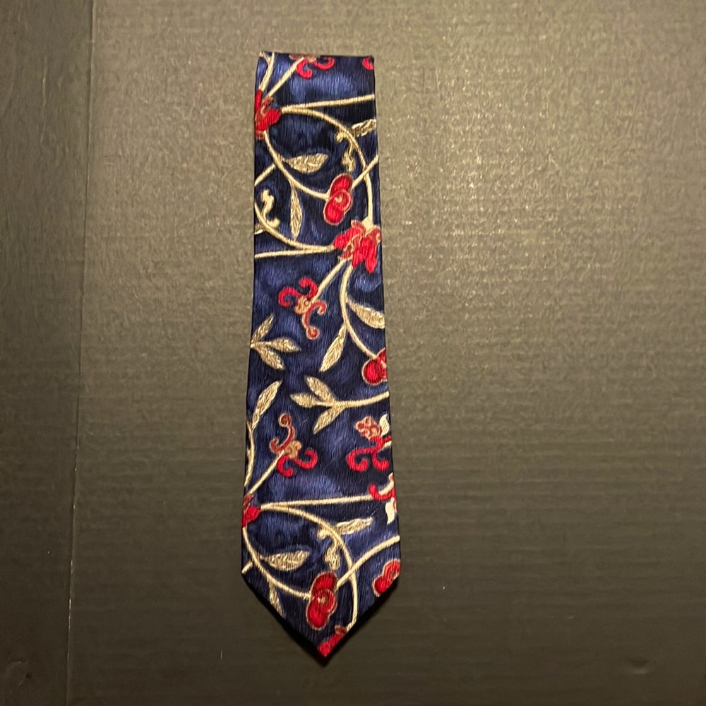 Stafford executive blue red and gold. The tie is 4” wide 59” long.